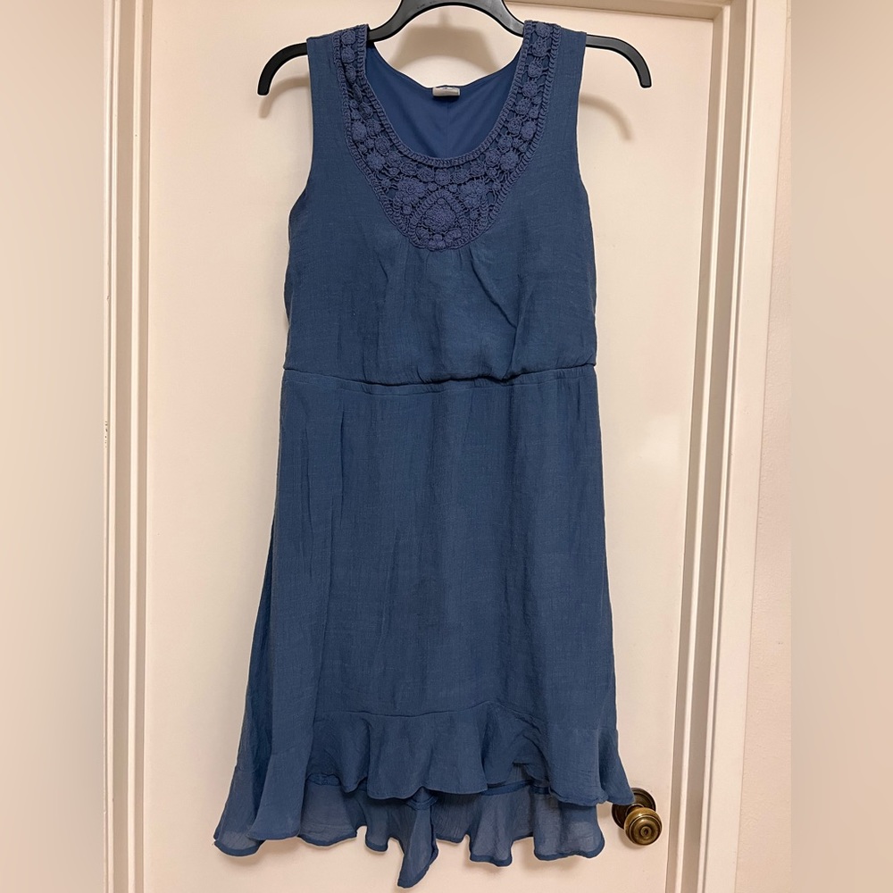 Wrangler hi-lo tank Dress blue with embroidery around the neck